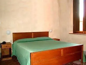 Santa Croce In Fossabanda 호텔 피사